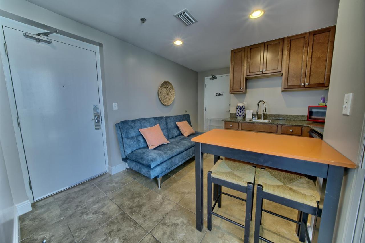 Sterling Breeze - Cozy Beachfront One Bedroom Condo Panama City Beach Dış mekan fotoğraf